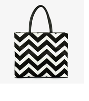 Zigzag Style Ladies Hand Bag